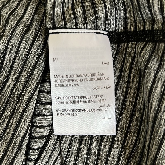 IDEOLOGY SET OF TWO MEDIUM TANK TOPS BLUE & GRAY BLACK STRIPED CREW NECK - Picture 10 of 16